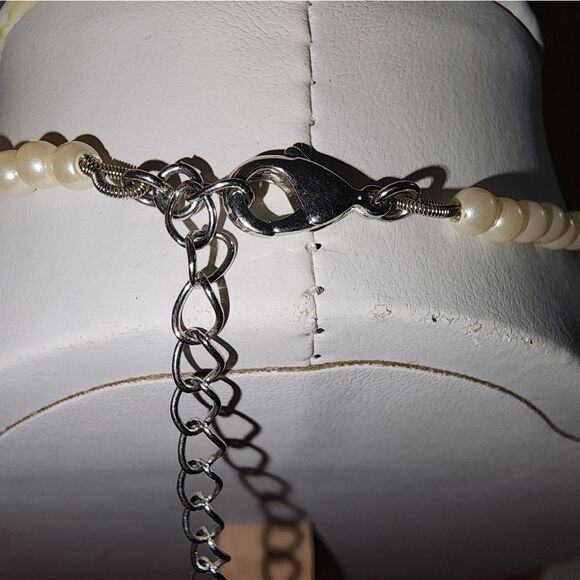 Vtg Pearl and Rhinestone Bridal Necklace Faux Pearls Pearl Pendant 14"+2" - Picture 9 of 9